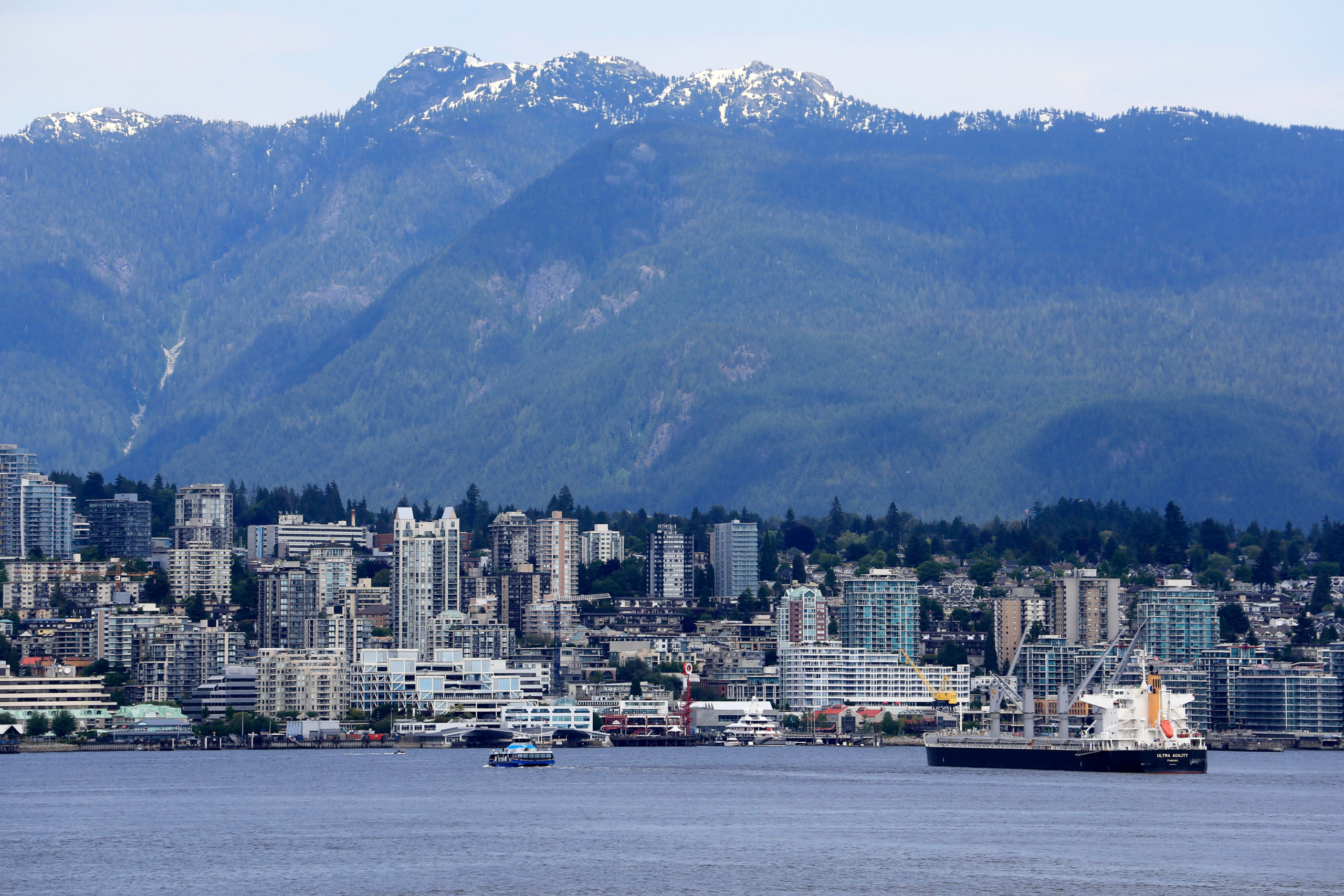 North Vancouver skyline and mountains representing local renovation services