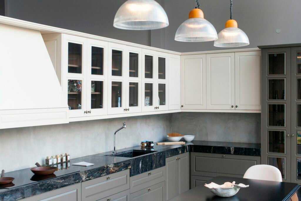 Traditional kitchen with warm palette and pendant lighting